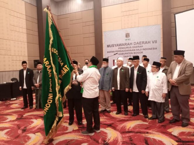  Ijang Faisal Lantik Pengurus IPHI Kabupaten Bogor 