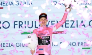 Jonas-pink-giro-14-26
