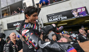 Martin-wins-GPFrance-26