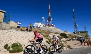 Enric-Mas-lead-etape9-Vuelta 26