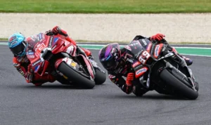 jorge-martin-aprilia-leads-mar